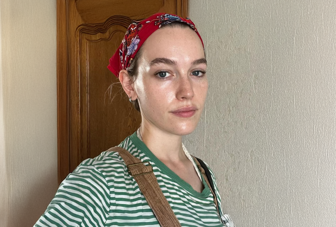 Victoria Pedretti (credit: Instagram)